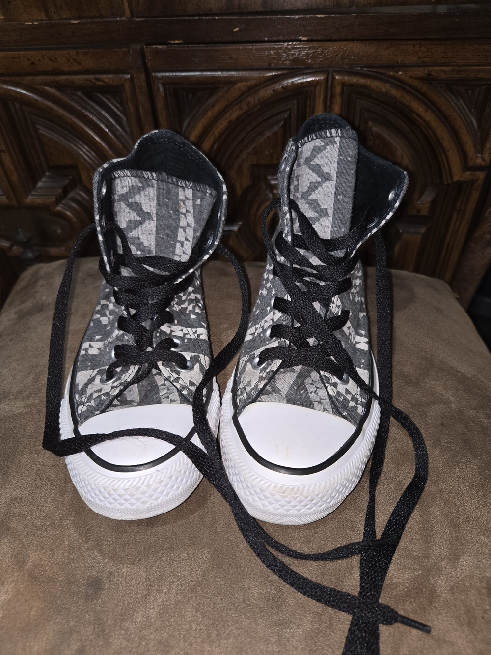 Converse Kids High-Top Sneakers in Black and Gray Pattern